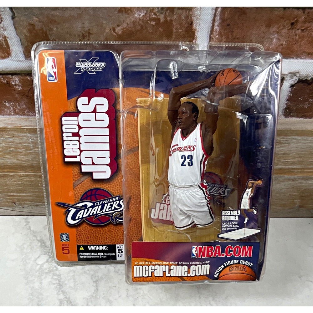 McFarlane Toys NBA Series 5 LeBron James Cavaliers Figure Debut w/ Basketball